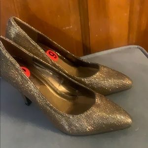 New GF Glamor Original Sparkle Gold Womens Shoes 6